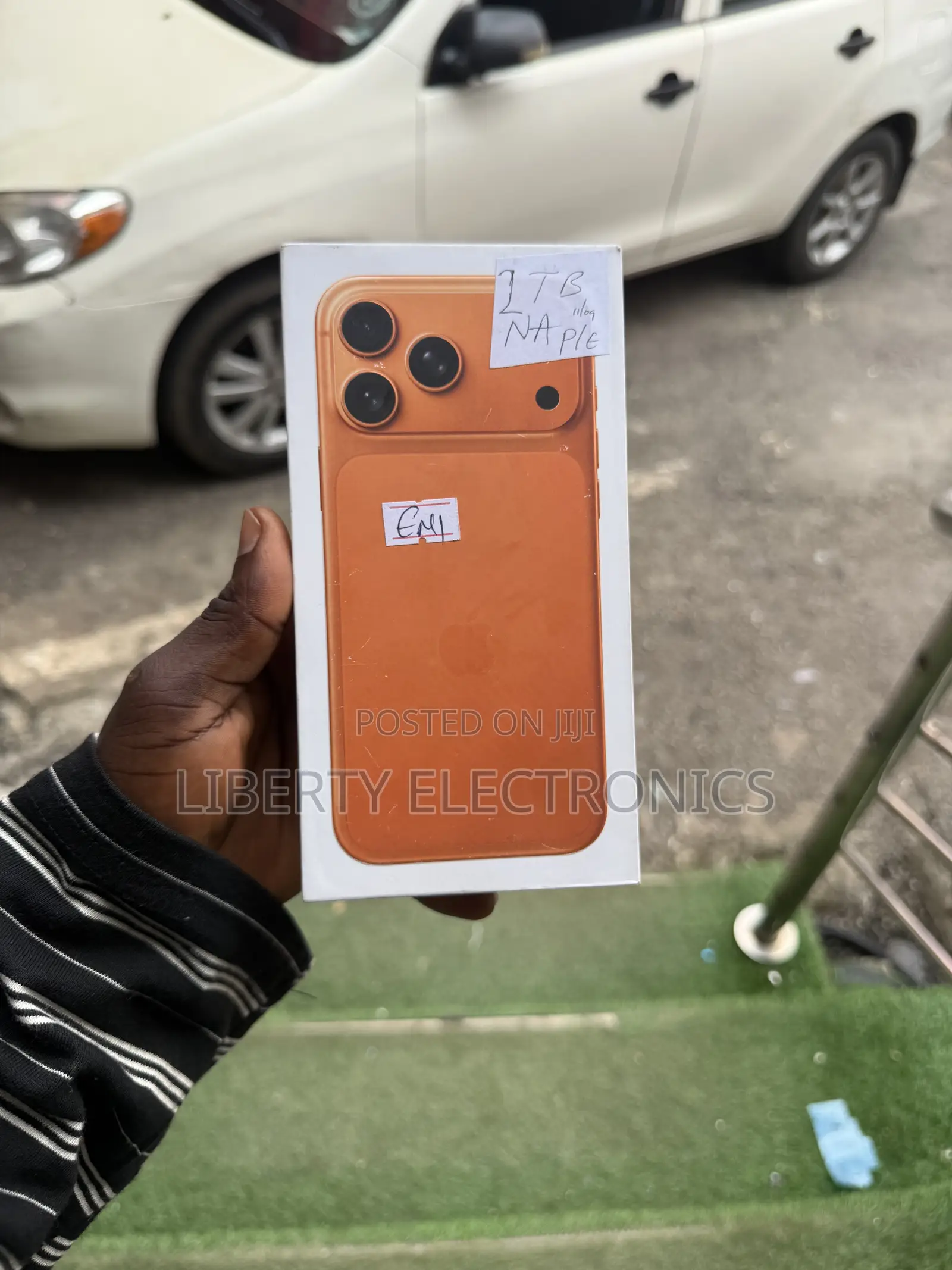 New Apple iPhone 17 Pro Max 2 TB Orange