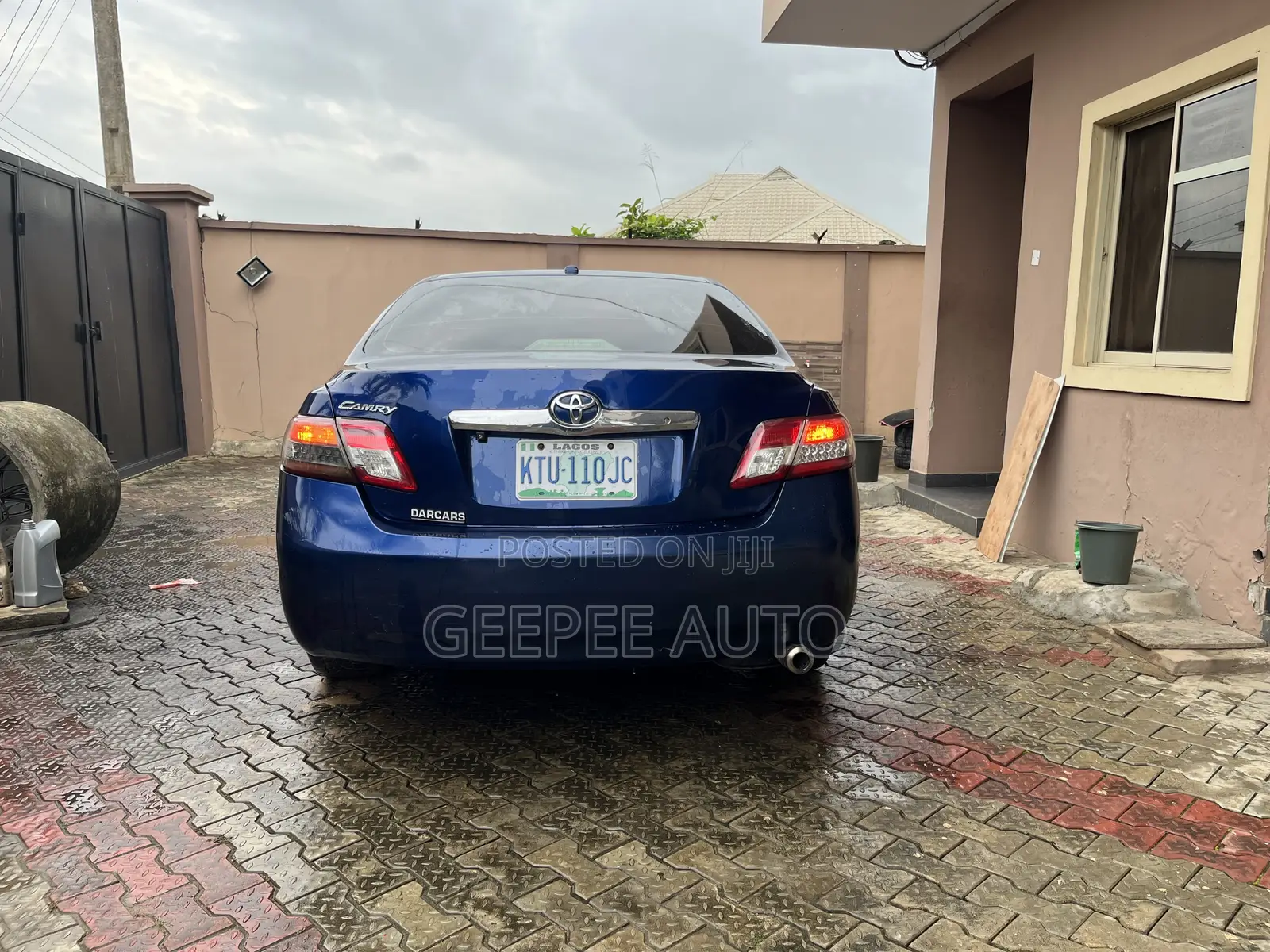 Toyota Camry LE 4dr Sedan (2.5L 4cyl 6A) 2011 Blue