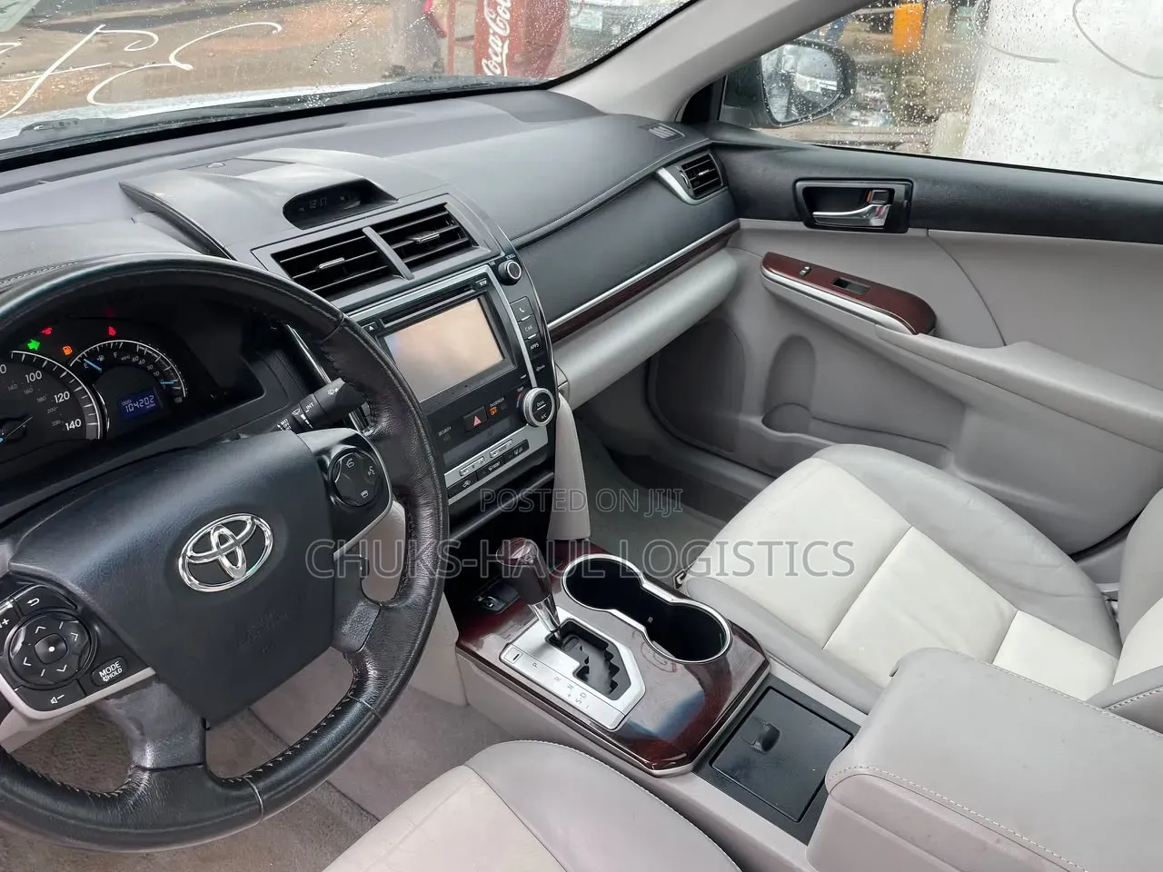 Toyota Camry XLE 4dr Sedan (2.5L 4cyl 6A) 2012 Silver
