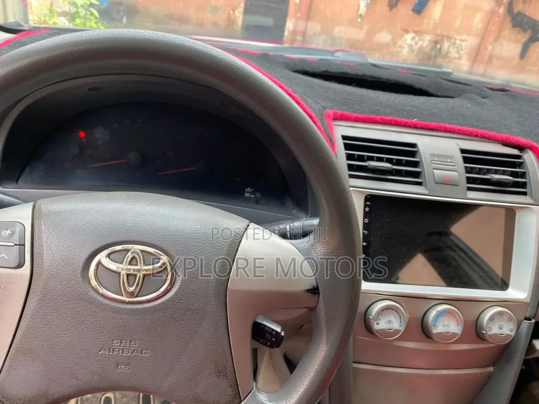 Toyota Camry 2010 Gray