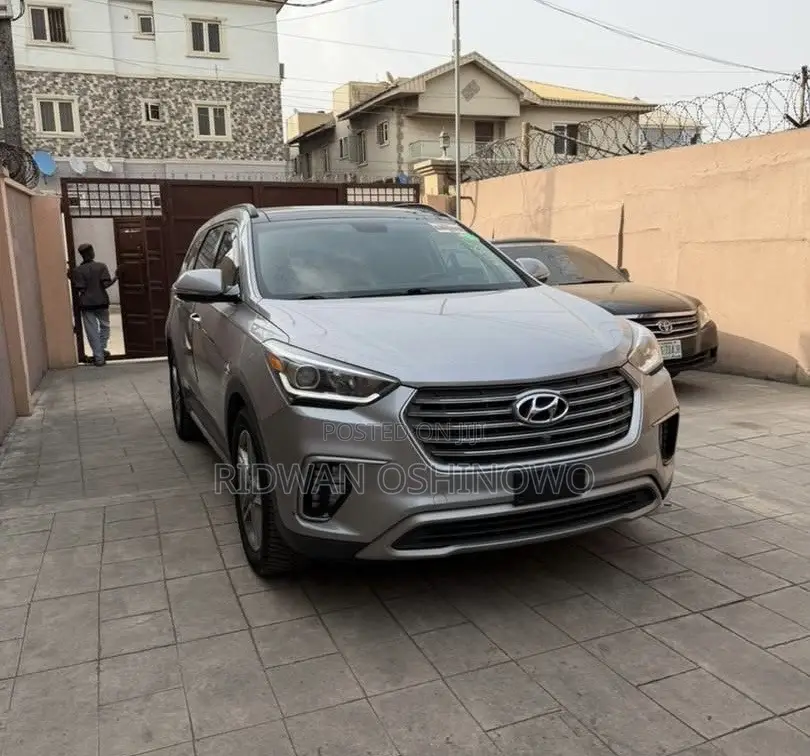 Hyundai Santa Fe Limited Ultimate AWD 2017 Silver