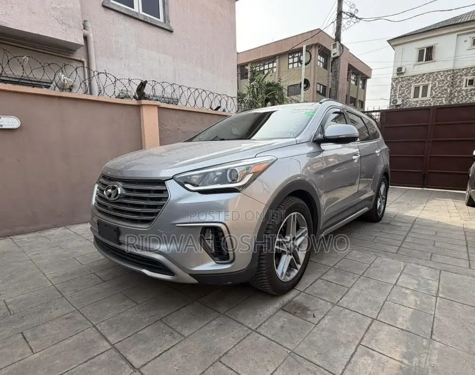 Hyundai Santa Fe Limited Ultimate AWD 2017 Silver