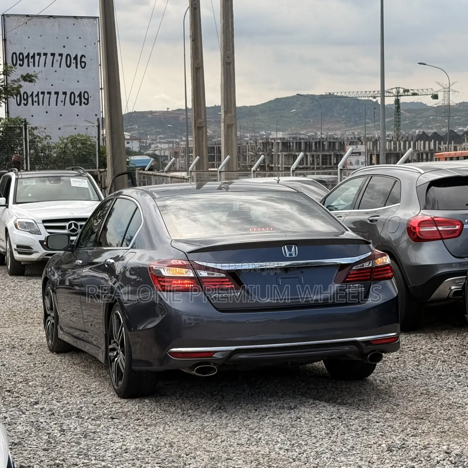 Honda Accord Touring 4dr Sedan FWD (3.5L 6cyl 6A) 2016 Gray
