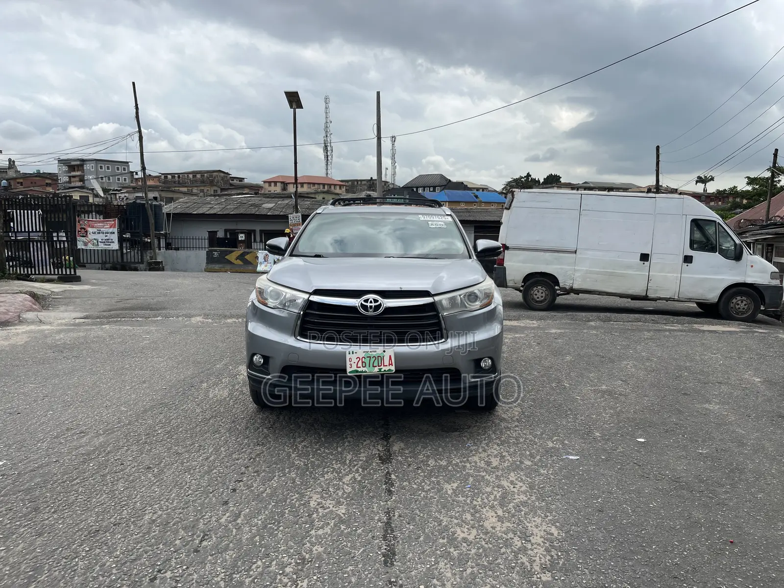 Toyota Highlander XLE 4dr SUV AWD (3.5L 6cyl 6A) 2015 Gray
