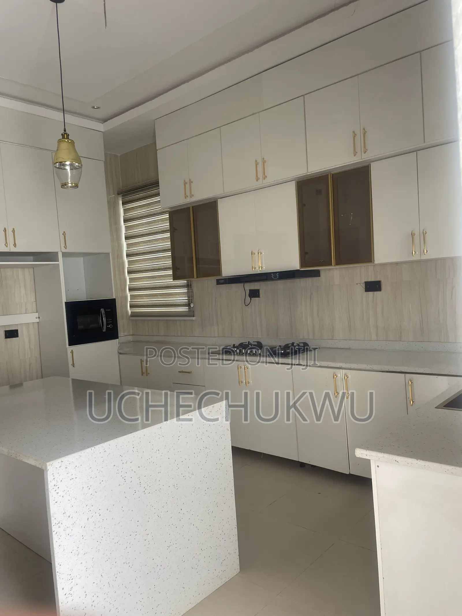 6bdrm Penthouse in Fapline Estate, Dakwo District for sale