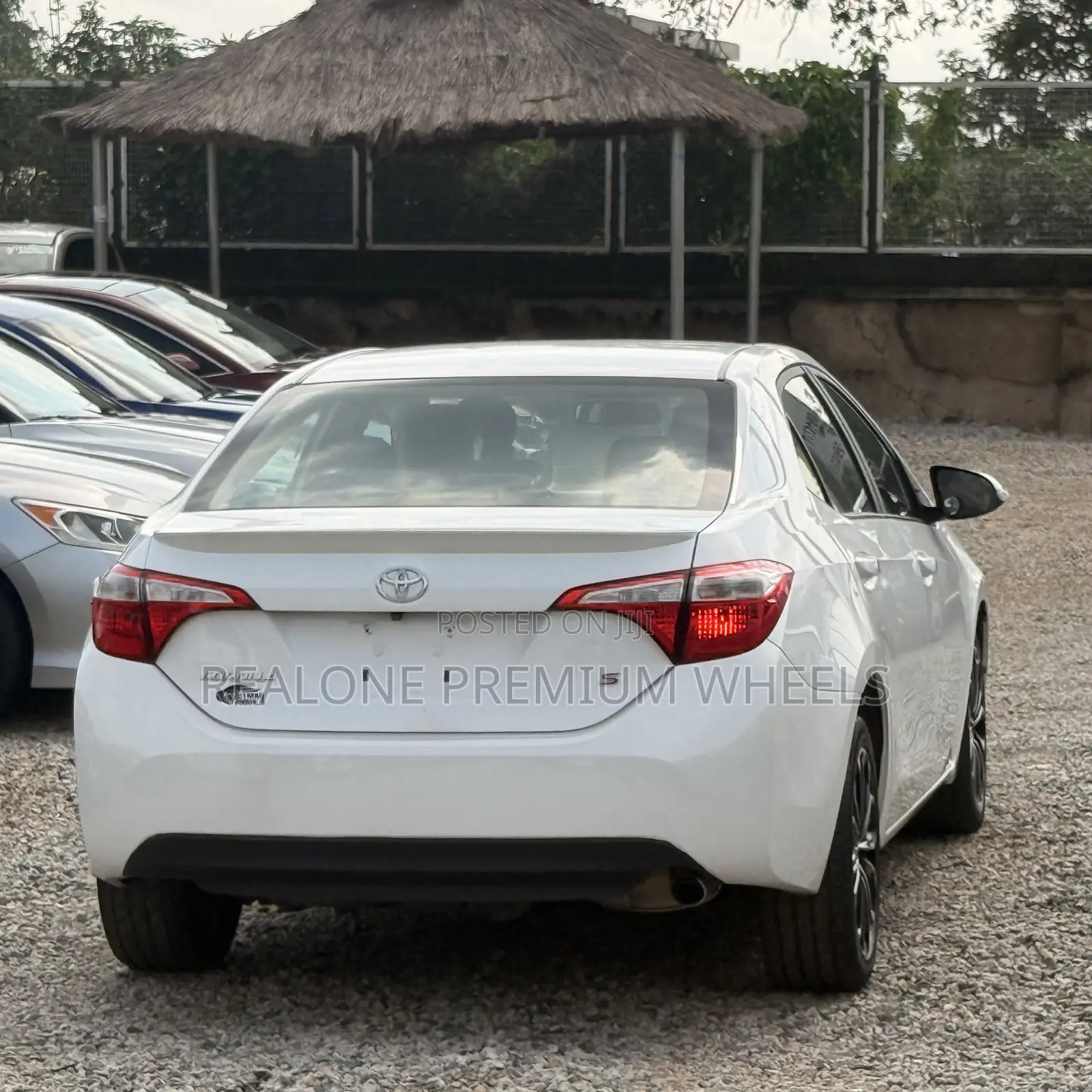 Toyota Corolla S 4dr Sedan (1.8L 4cyl CVT) 2016 White