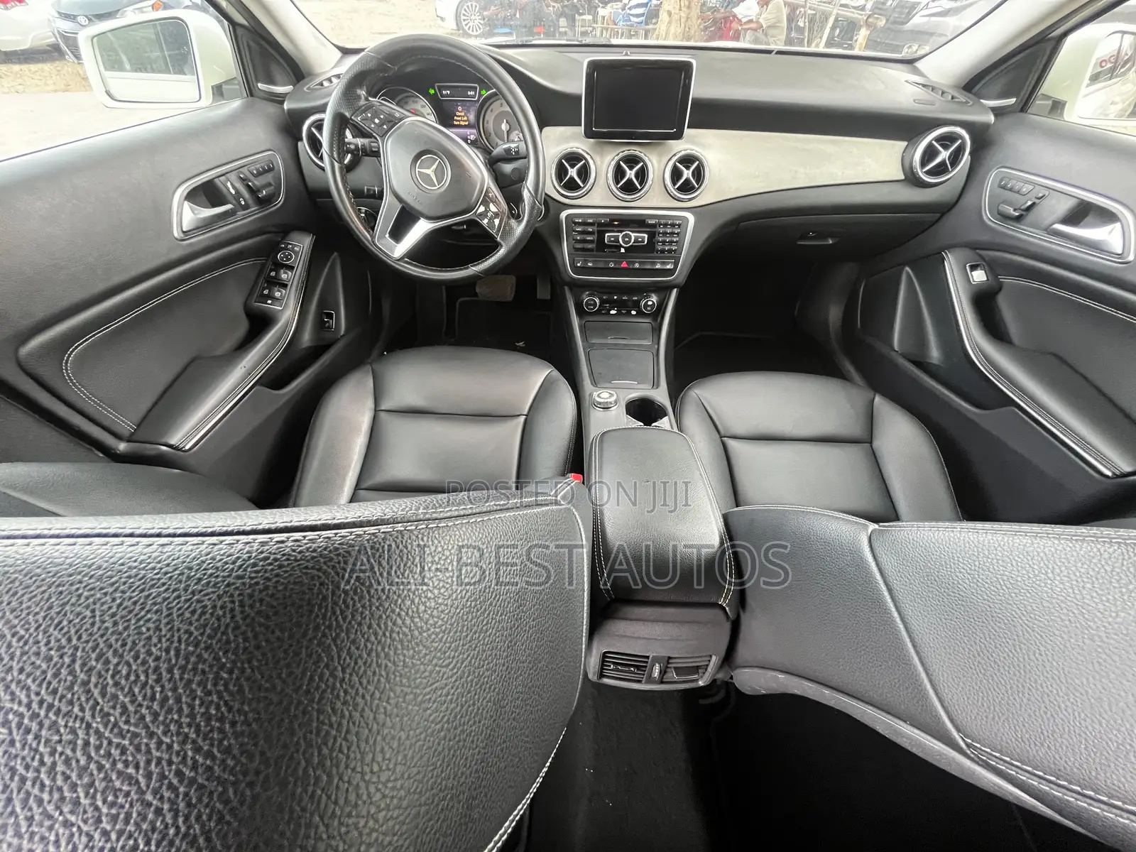 Mercedes-Benz GLA 250 2015 White