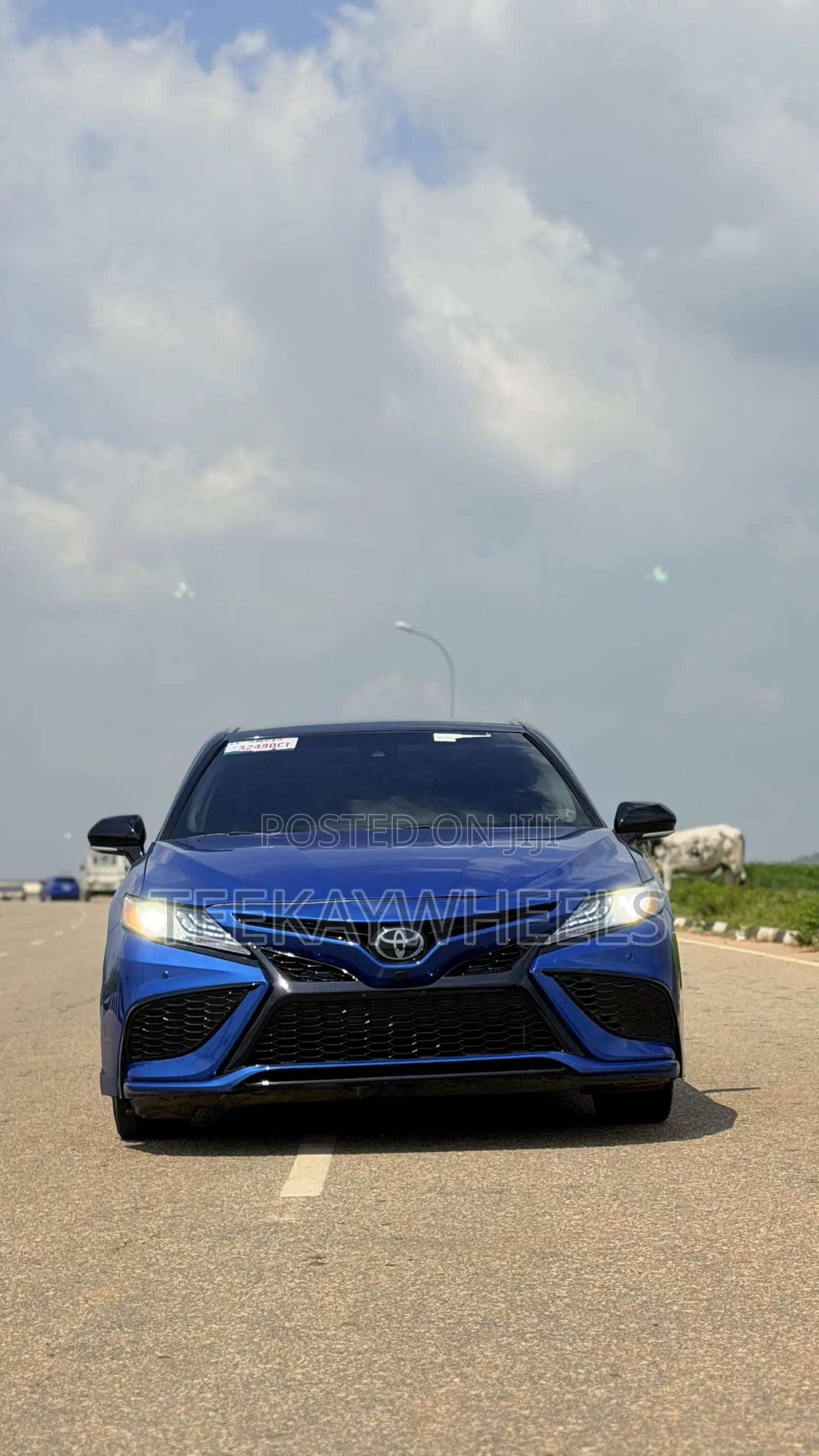 Toyota Camry XSE (2.5L 4cyl 8A) 2019 Blue