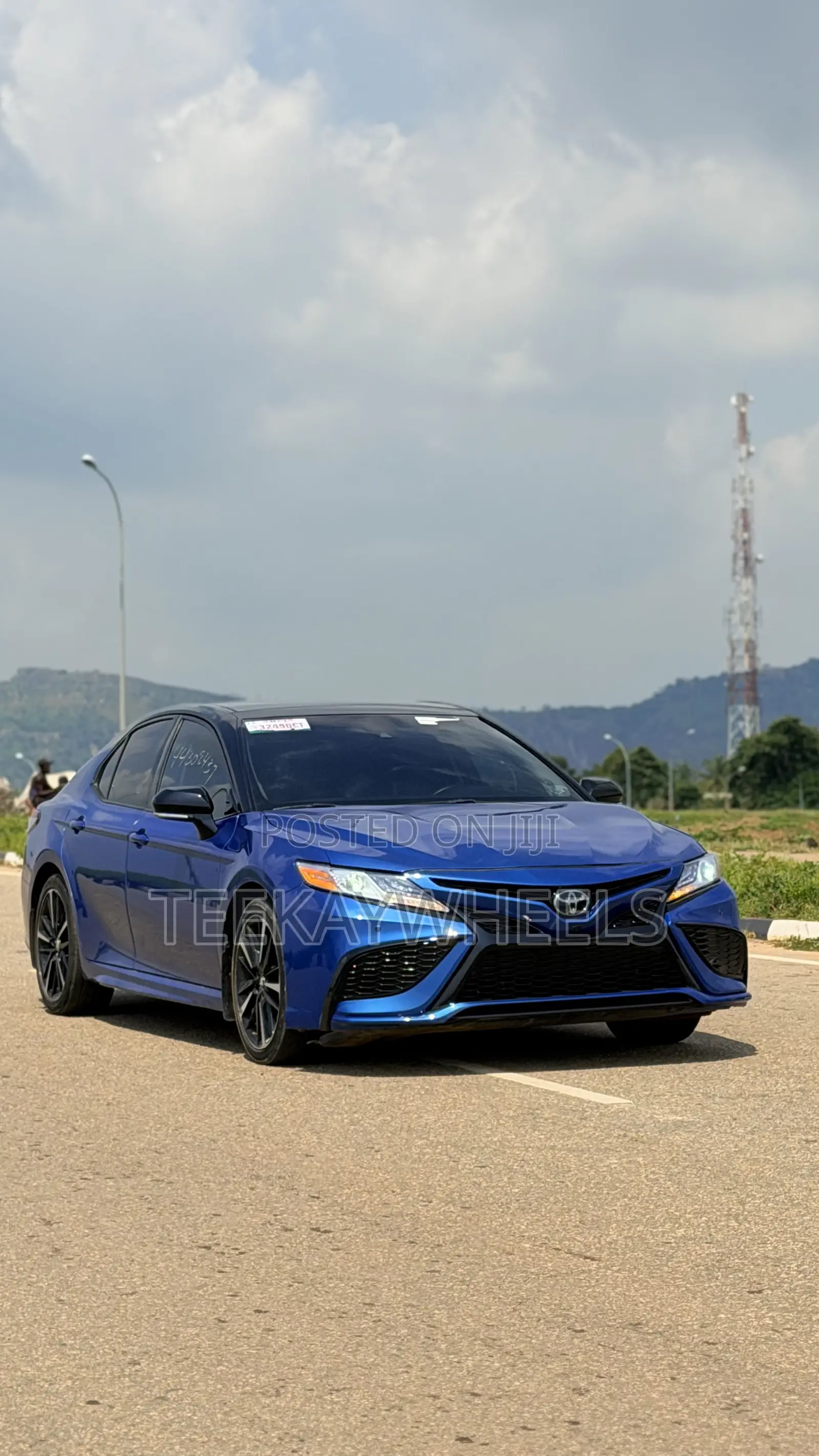 Toyota Camry XSE (2.5L 4cyl 8A) 2019 Blue