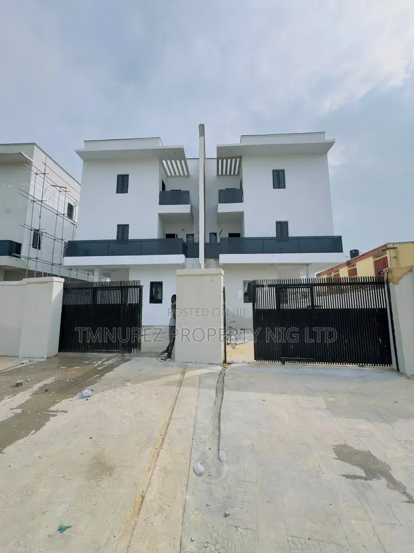 4bdrm Duplex in Ogudu Road for sale