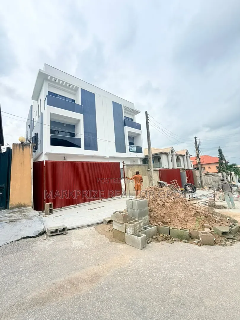 4bdrm Duplex in Magodo Phase 2 for sale