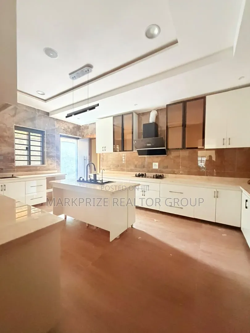 4bdrm Duplex in Magodo Phase 2 for sale