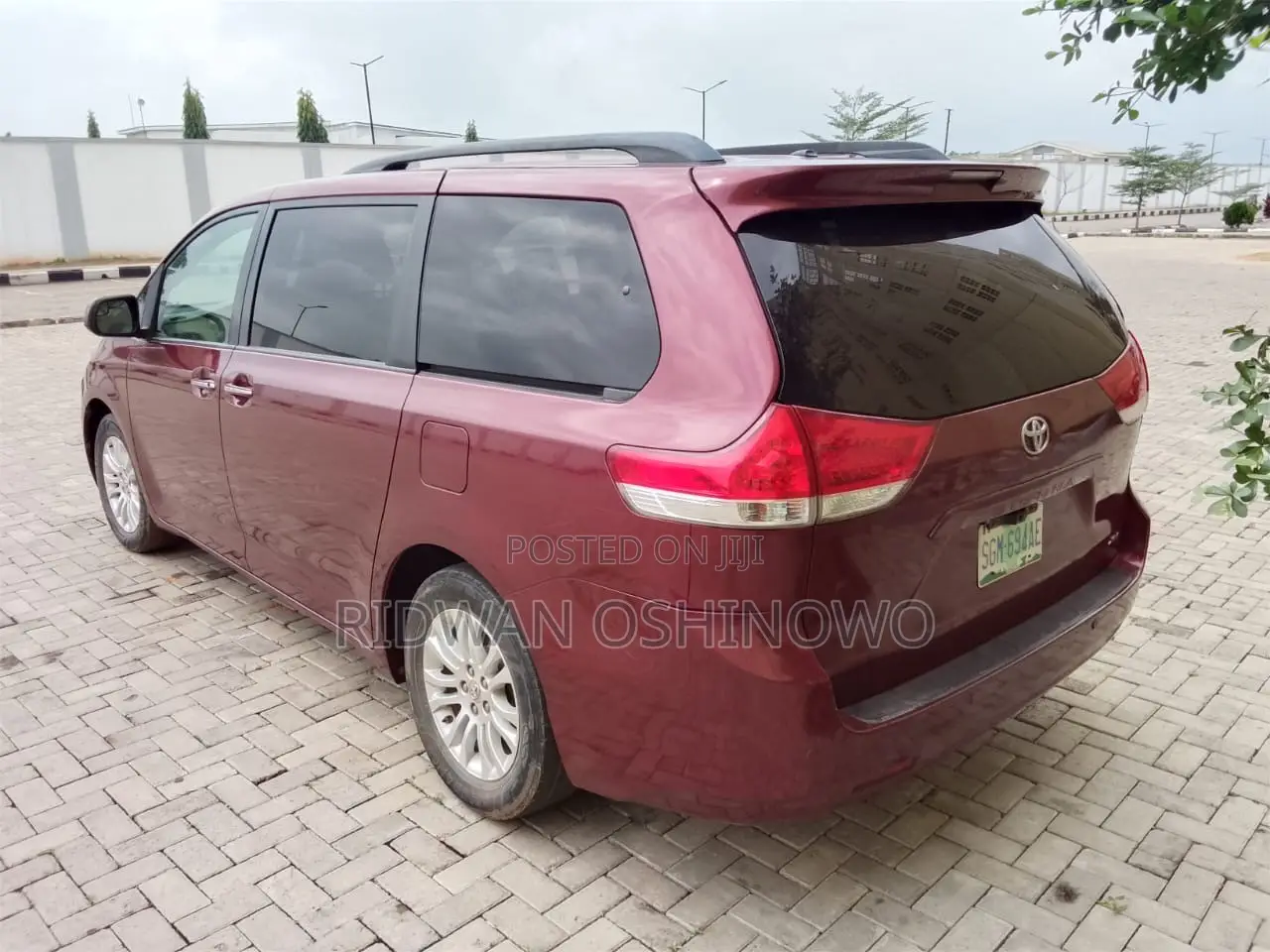 Toyota Sienna XLE 7 Passenger 2011 Red