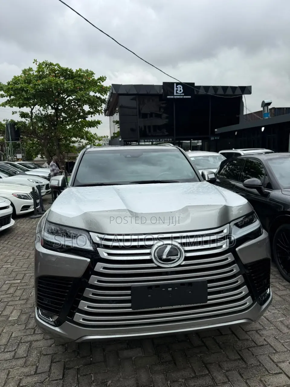 Lexus LX 2025 Silver