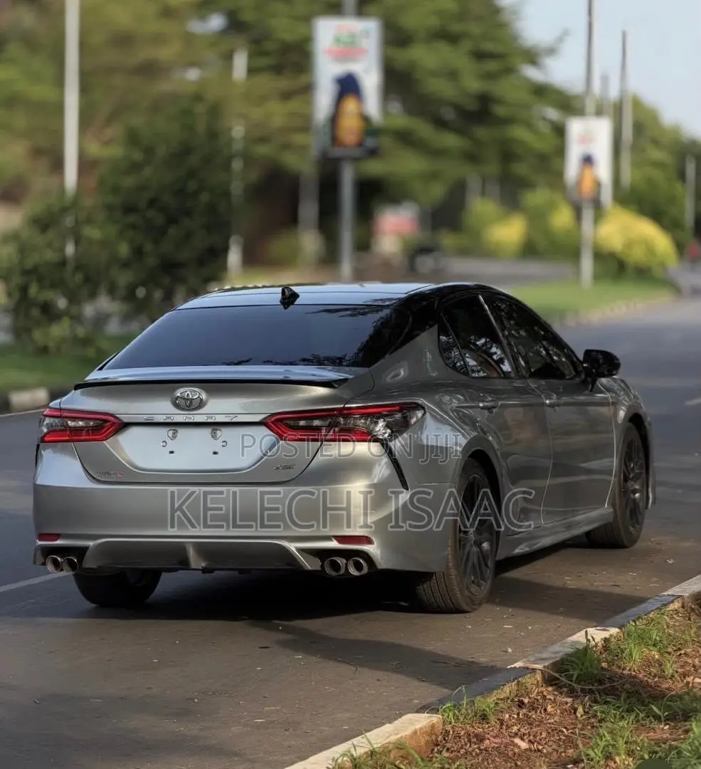 Toyota Camry XSE 2022 Silver