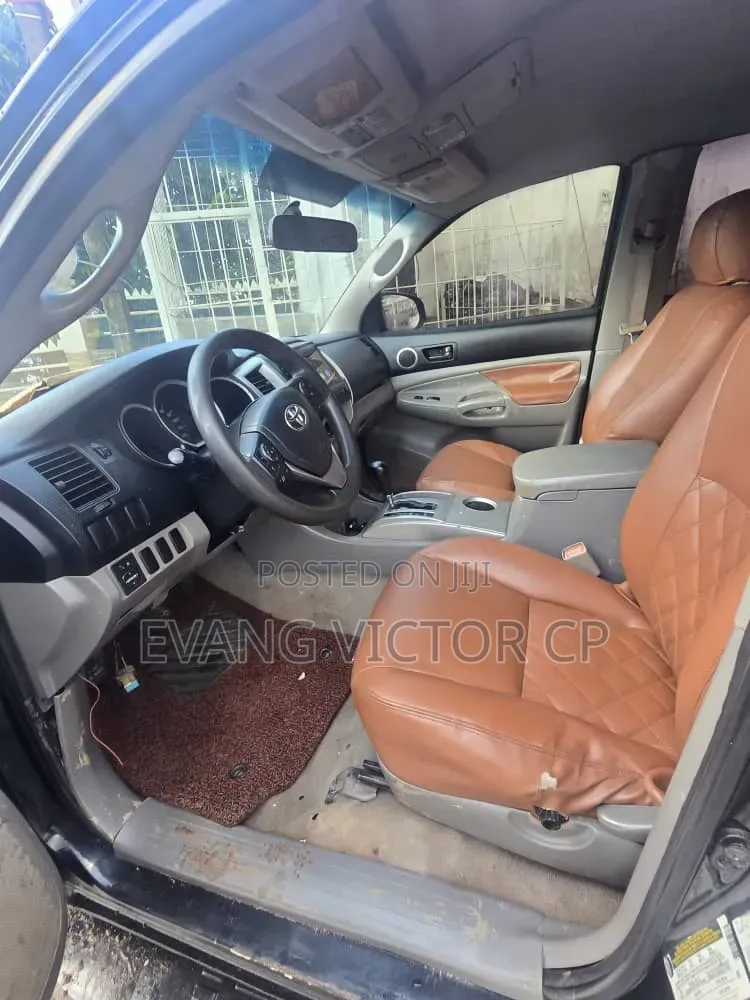 Toyota Tacoma Double Cab V6 Automatic 2010 Black