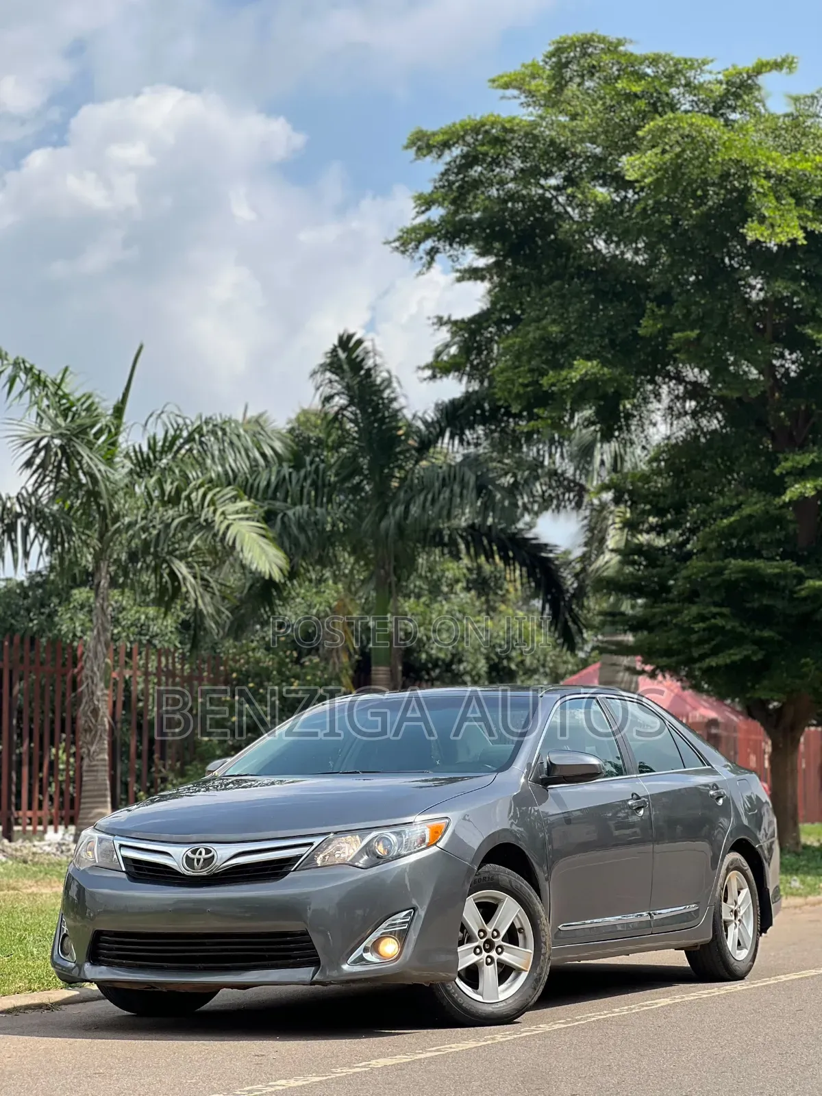 Toyota Camry 2014 Gray