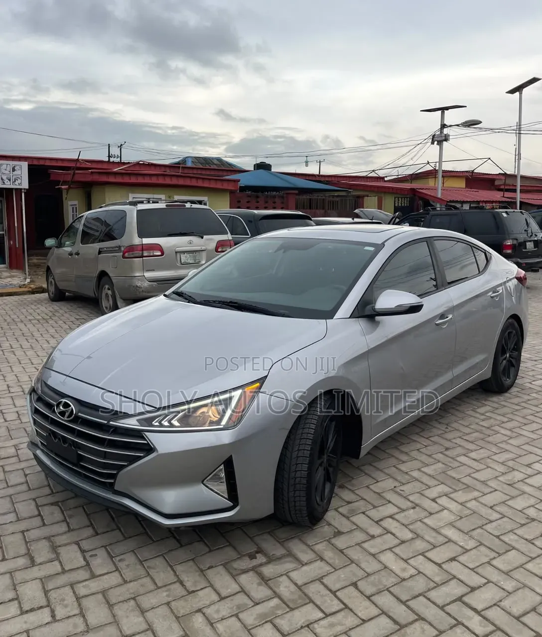Hyundai Elantra 2019 Silver