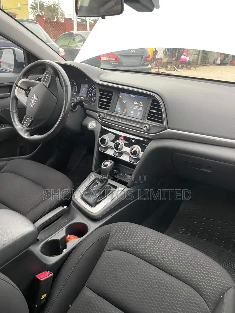 Hyundai Elantra 2019 Silver