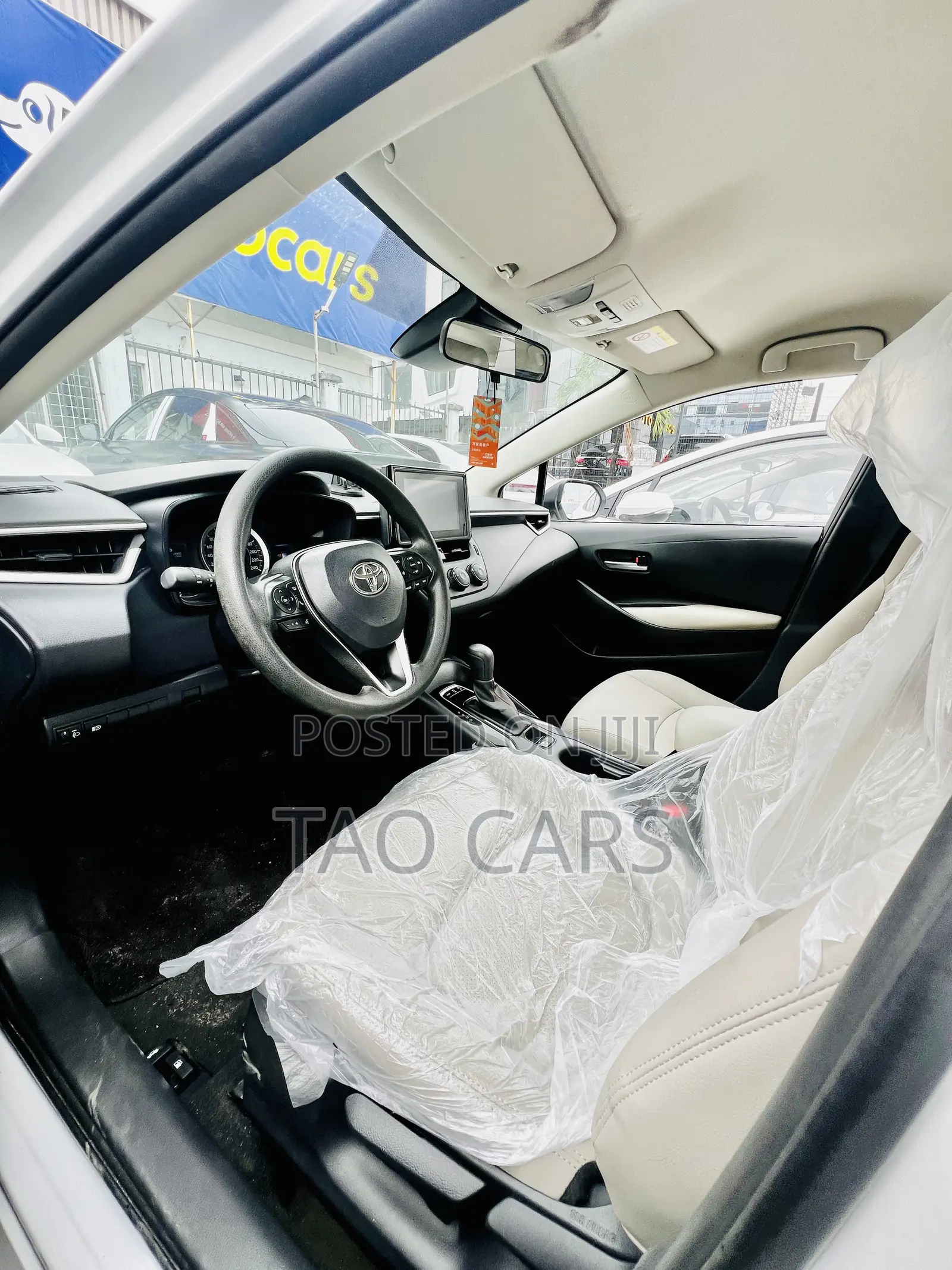 Toyota Corolla LE 2023 White