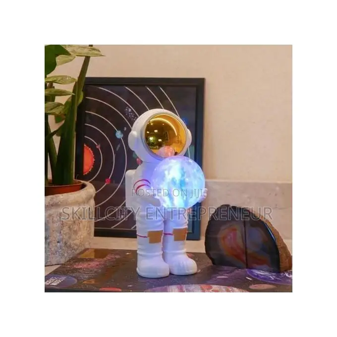 Astronaut Bluetooth Speaker