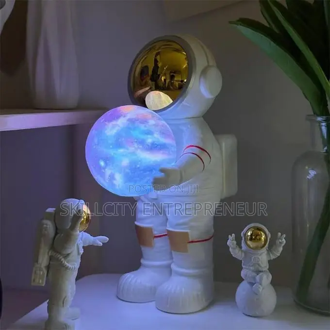 Astronaut Bluetooth Speaker