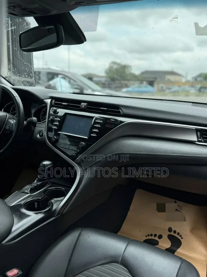 Toyota Camry 2018 Black