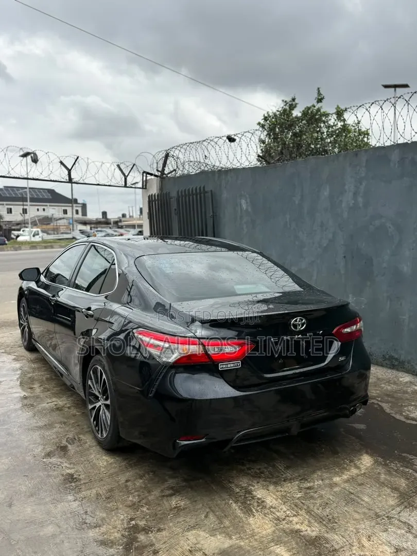 Toyota Camry 2018 Black