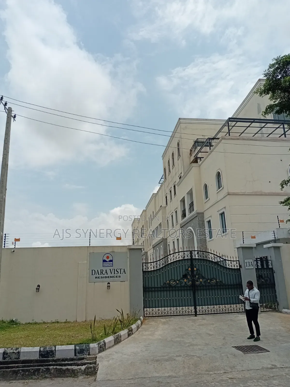 Furnished 5bdrm Townhouse / Terrace in Lekki Phase 1 for rent