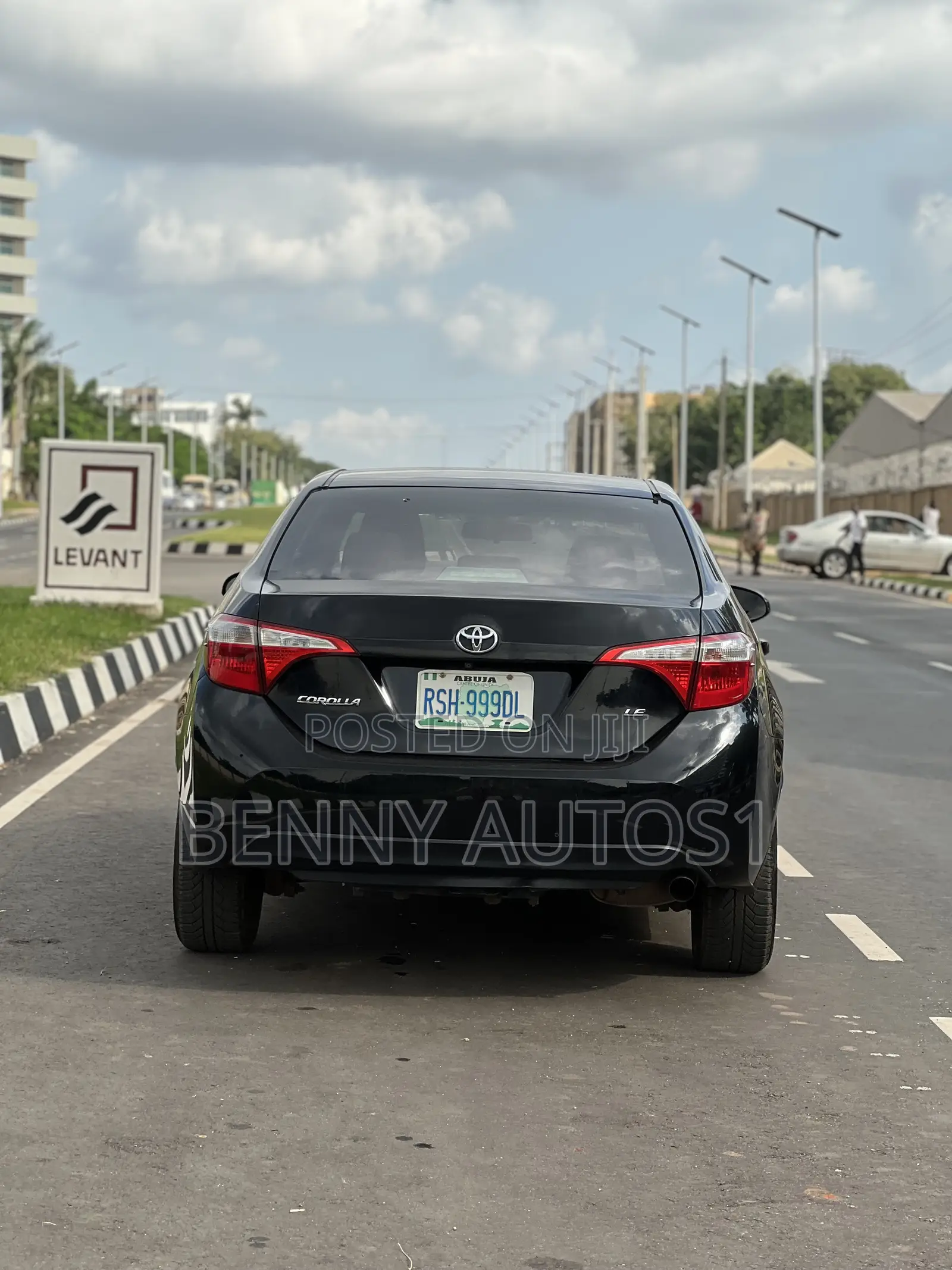 Toyota Corolla S 4dr Sedan (1.8L 4cyl CVT) 2016 Black