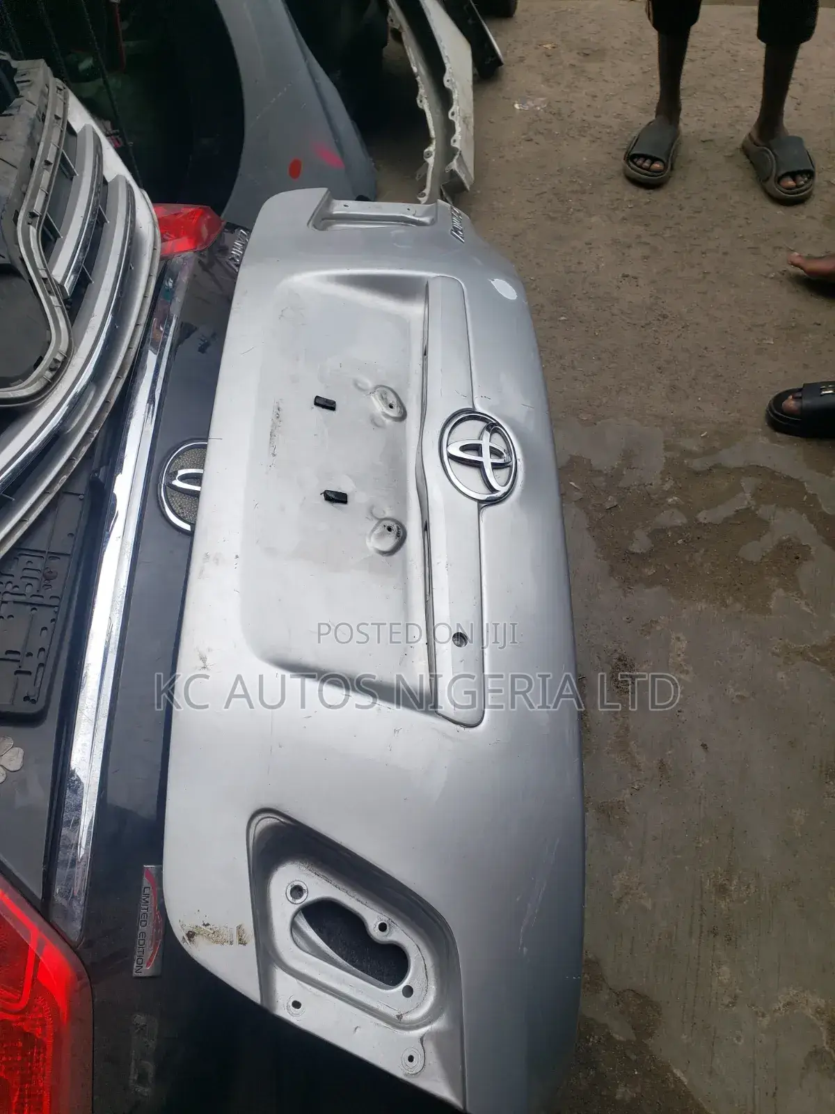 Boot Toyota Camry 2008-2010 Empty