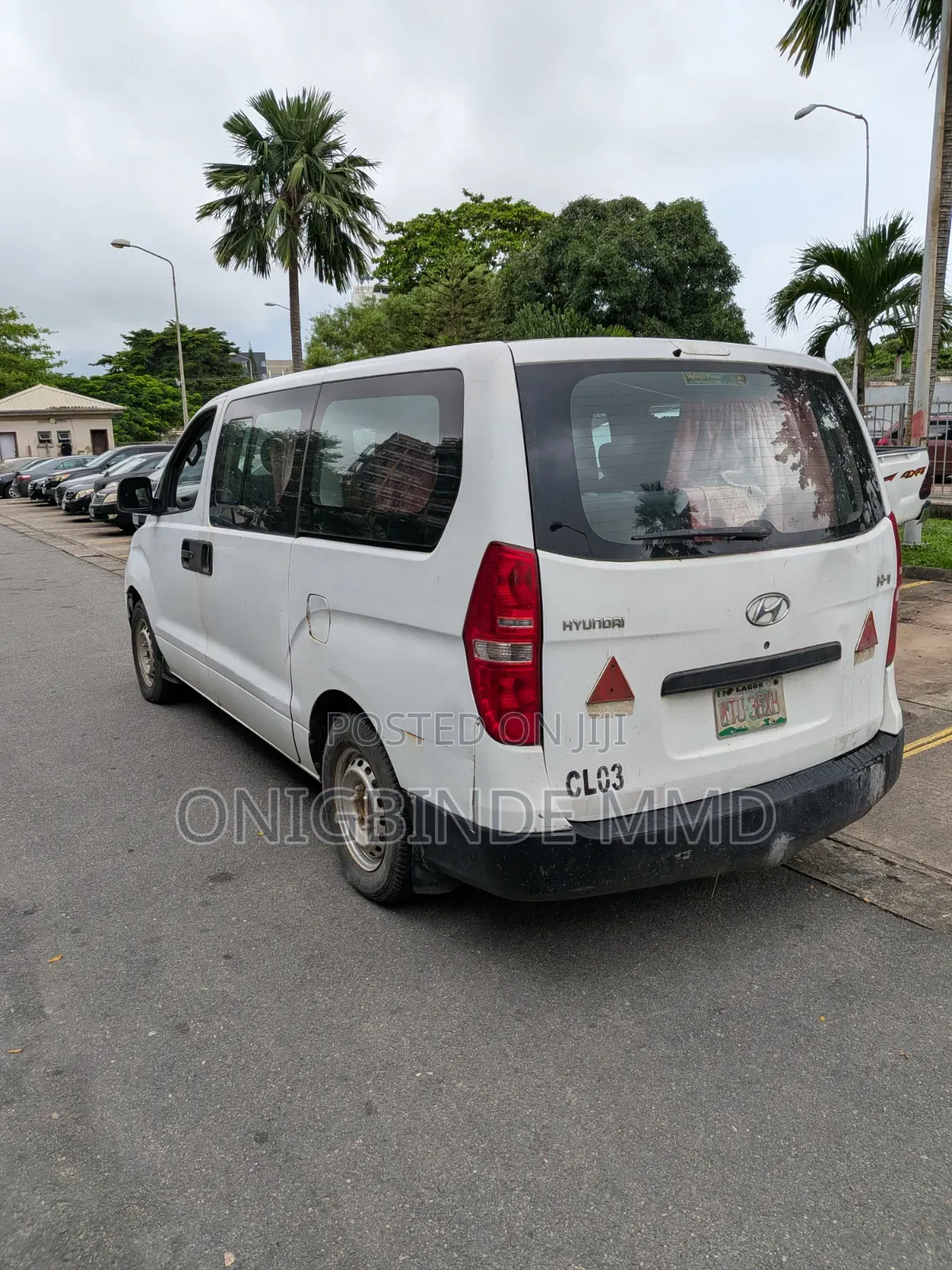 Hyundai H200 2013 White
