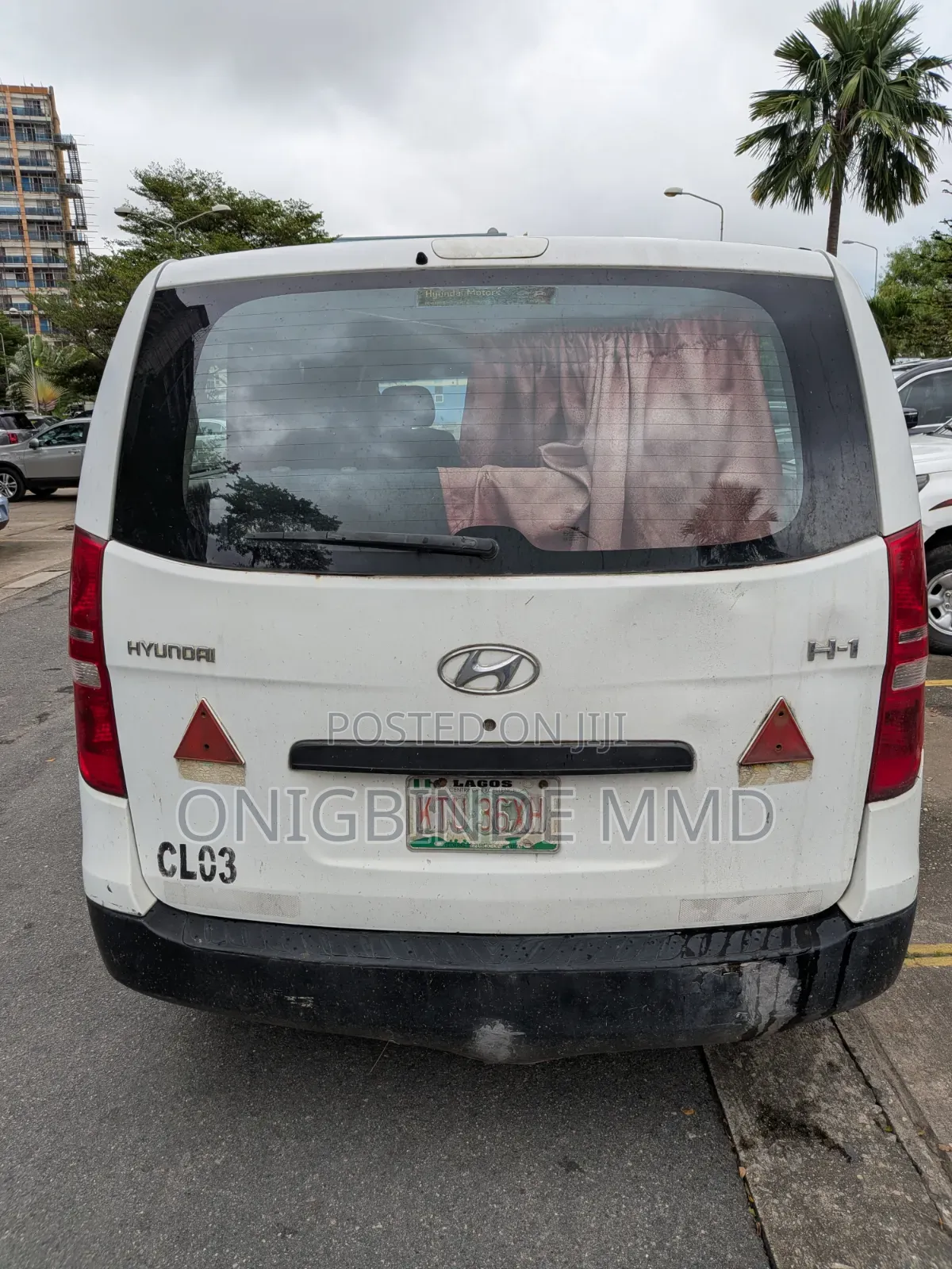 Hyundai H200 2013 White