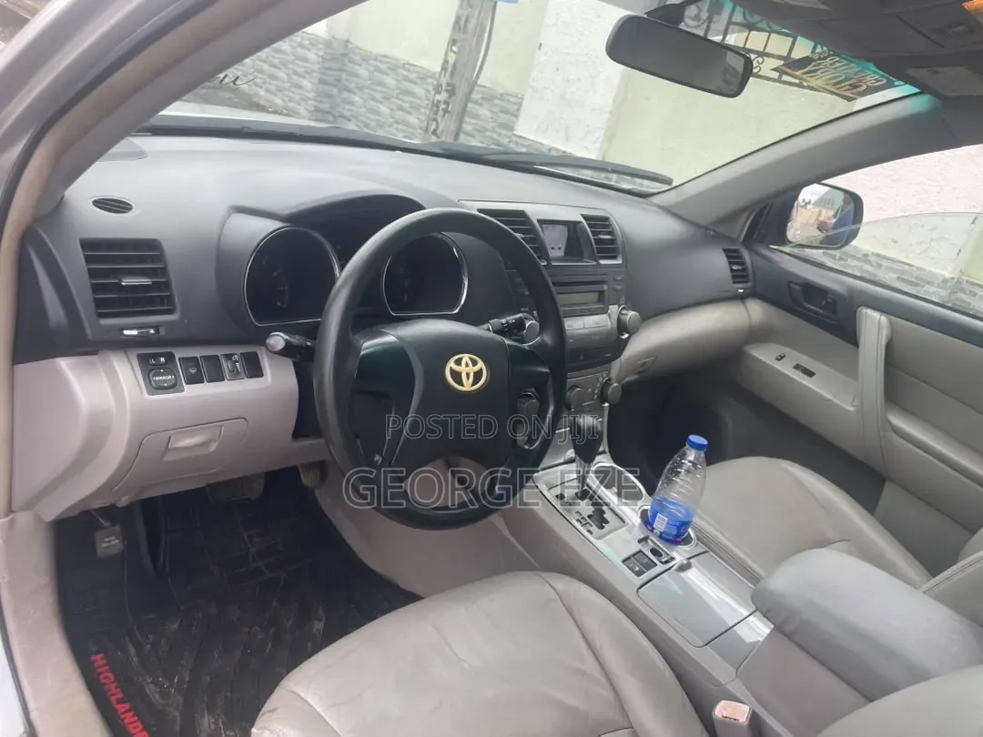 Toyota Highlander 2009 Silver