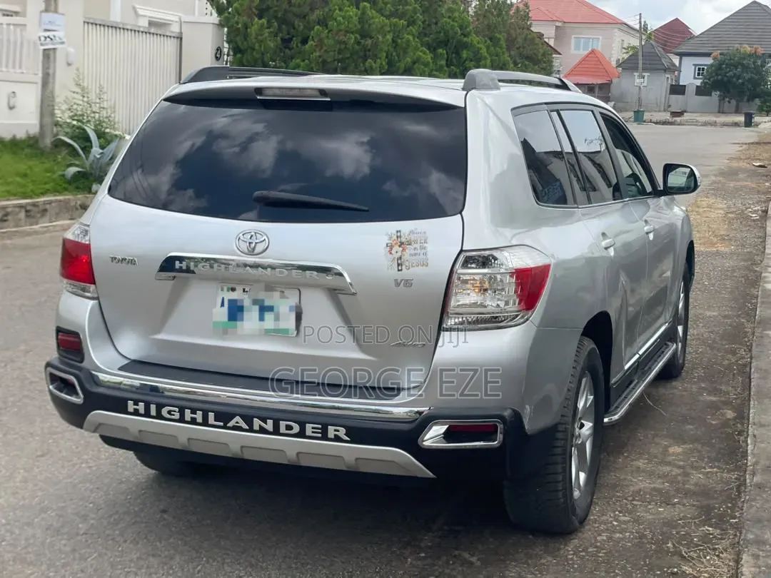 Toyota Highlander 2009 Silver