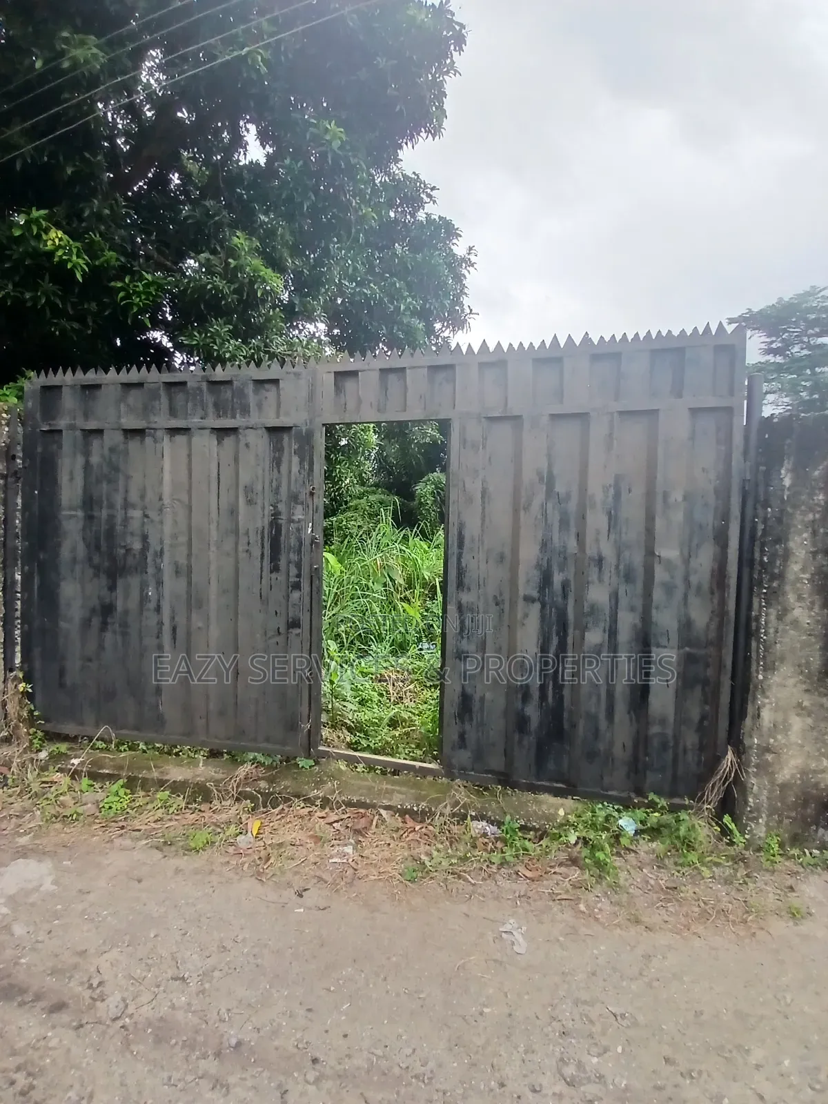 800sqm of Land (Fenced Gated) With C of O in Ajah