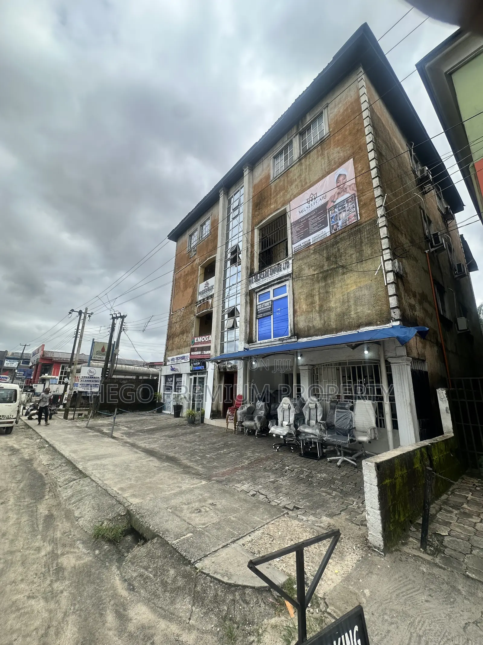 2bdrm Block of Flats in Ada George, Obio-Akpor for sale