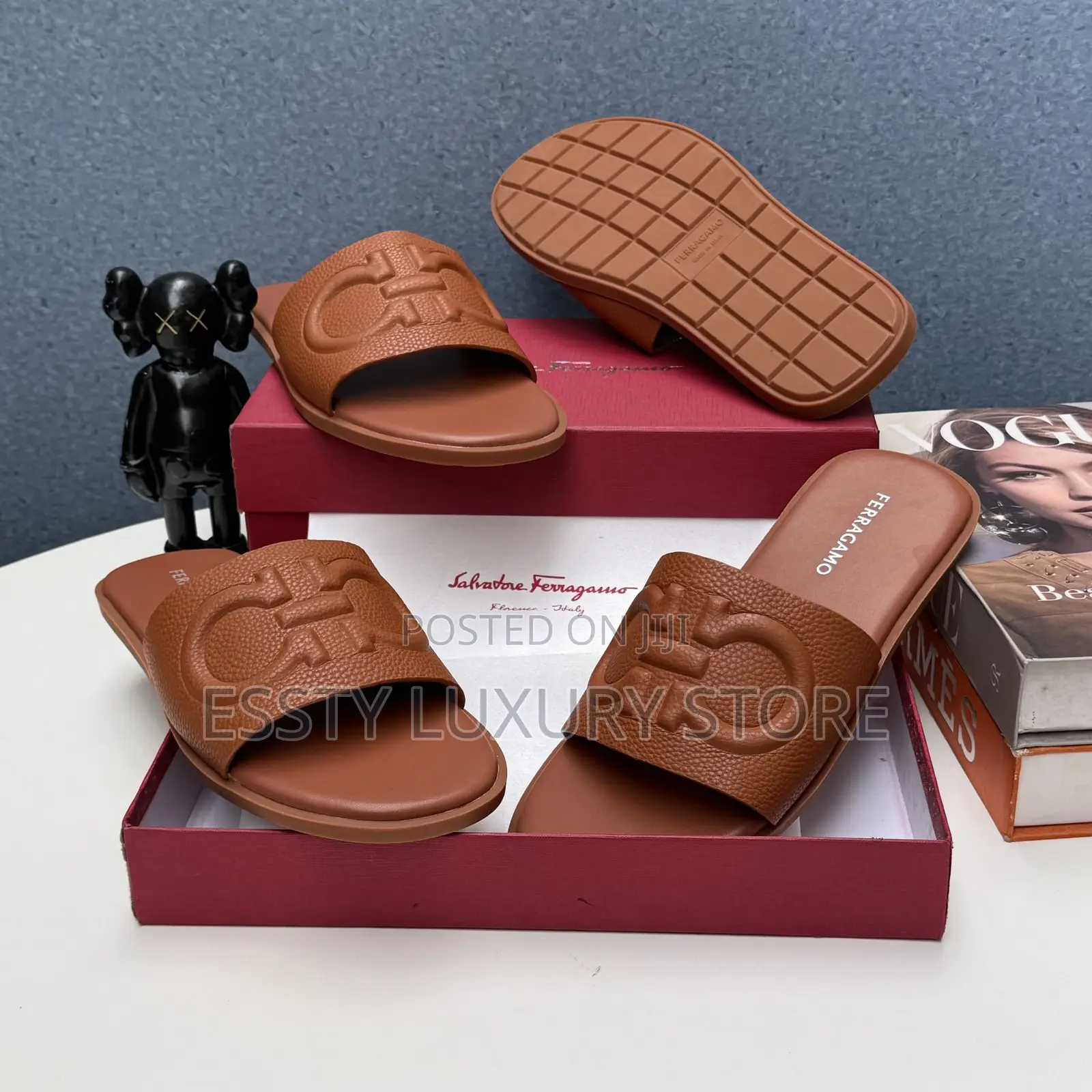High-Quality Salvatore Ferragamo Luxury Pam