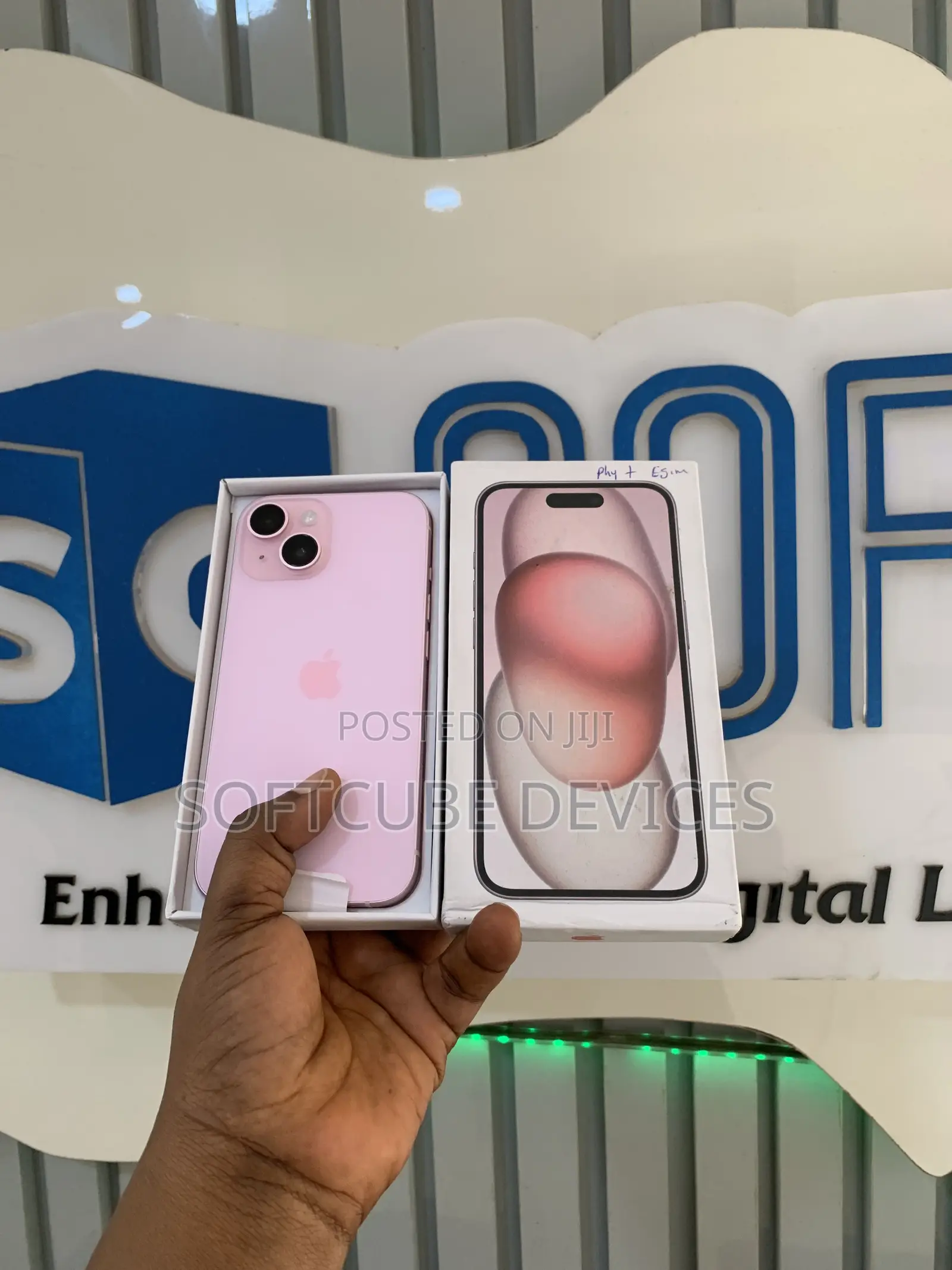 Apple iPhone 15 256 GB Pink