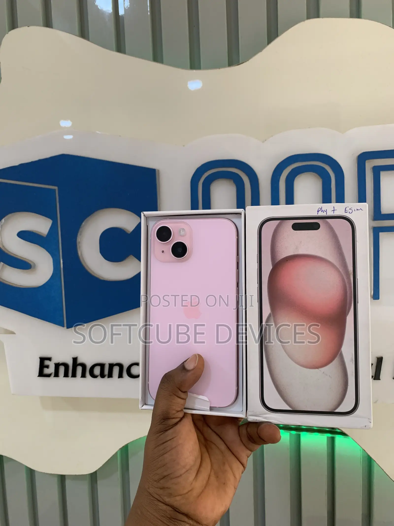 Apple iPhone 15 256 GB Pink