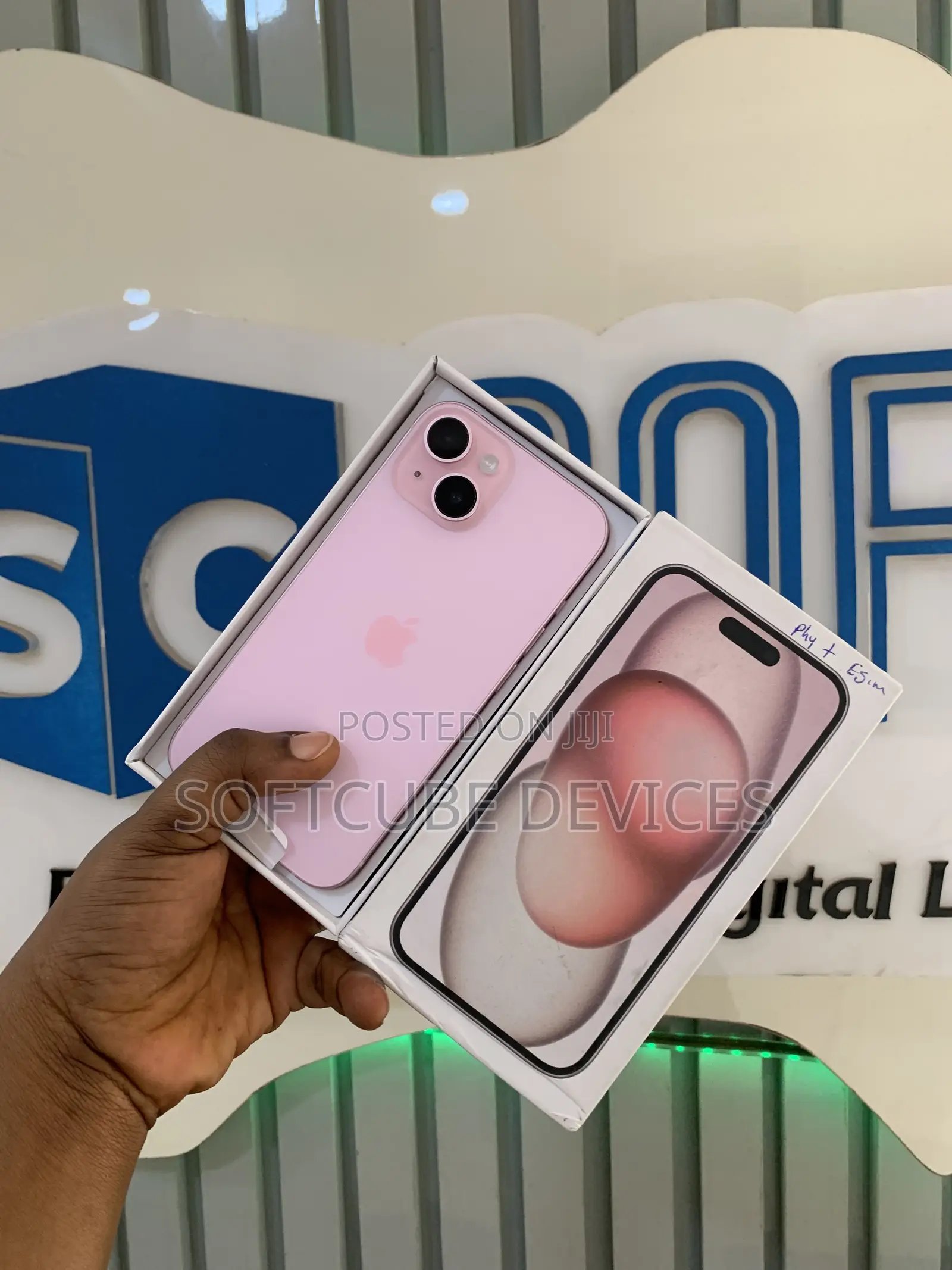 Apple iPhone 15 256 GB Pink