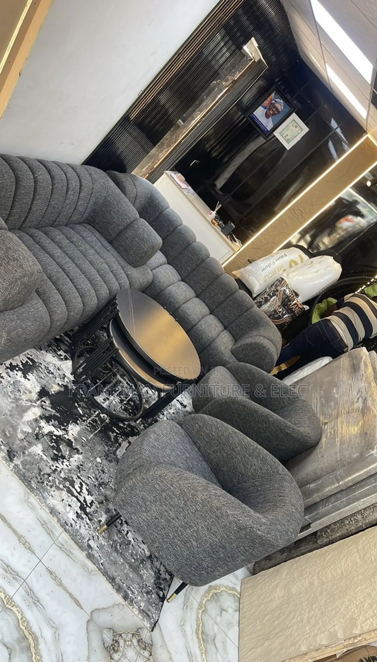 7 Seater Sofa Chair With a Center Table