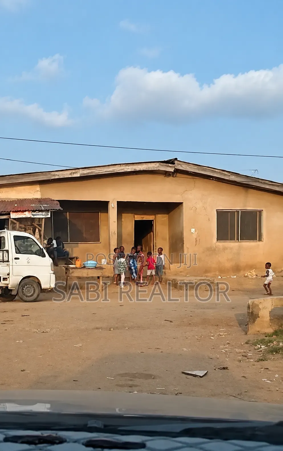 Demolishable Bungalow Measuring 660sqm Off Agbe Road Abule Egba