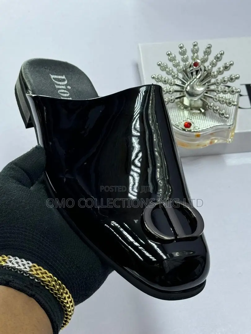 Luxury Dior Men’s Black Patent Leather Slides – Fully Boxed
