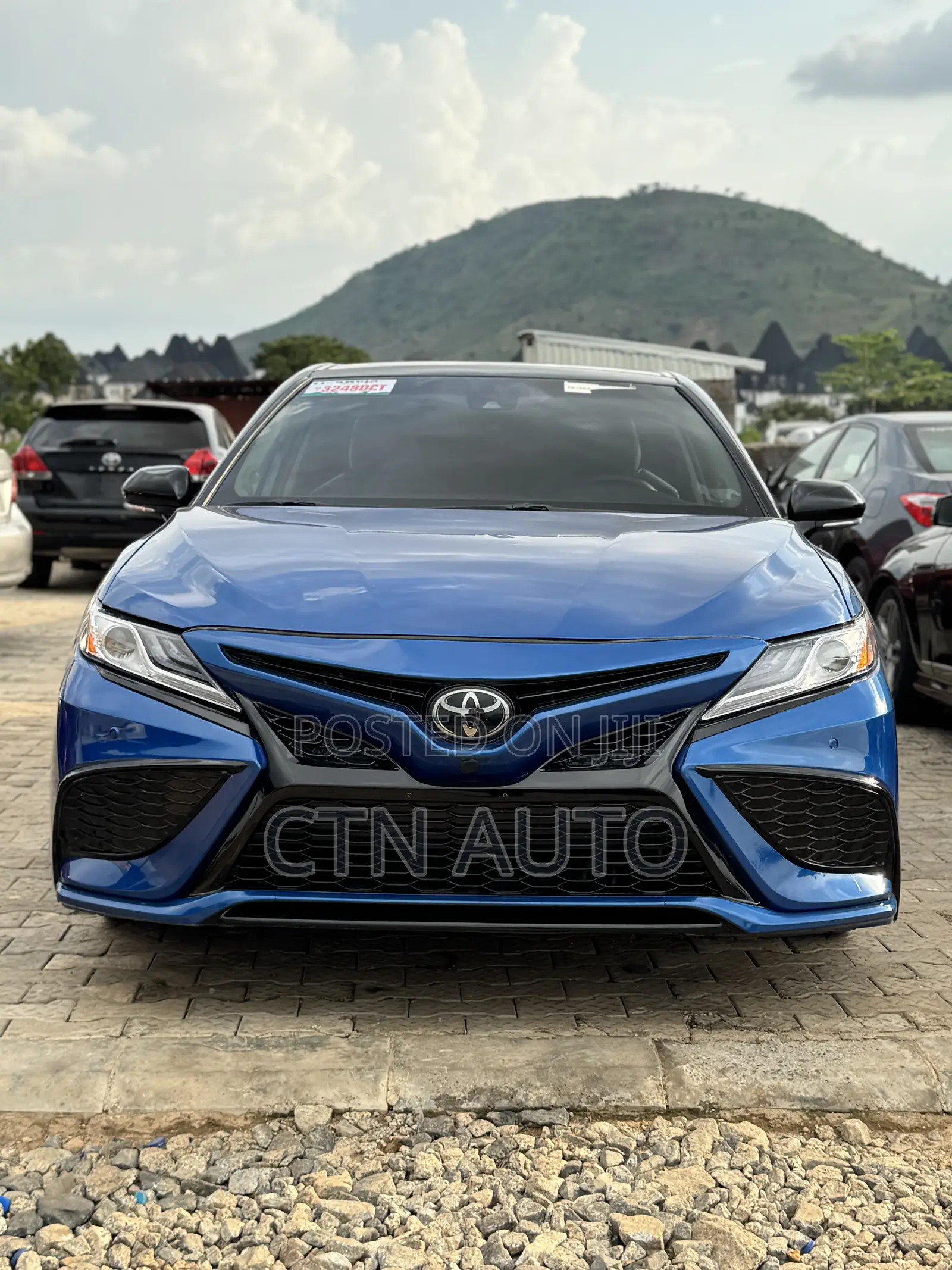 Toyota Camry XSE (2.5L 4cyl 8A) 2019 Blue
