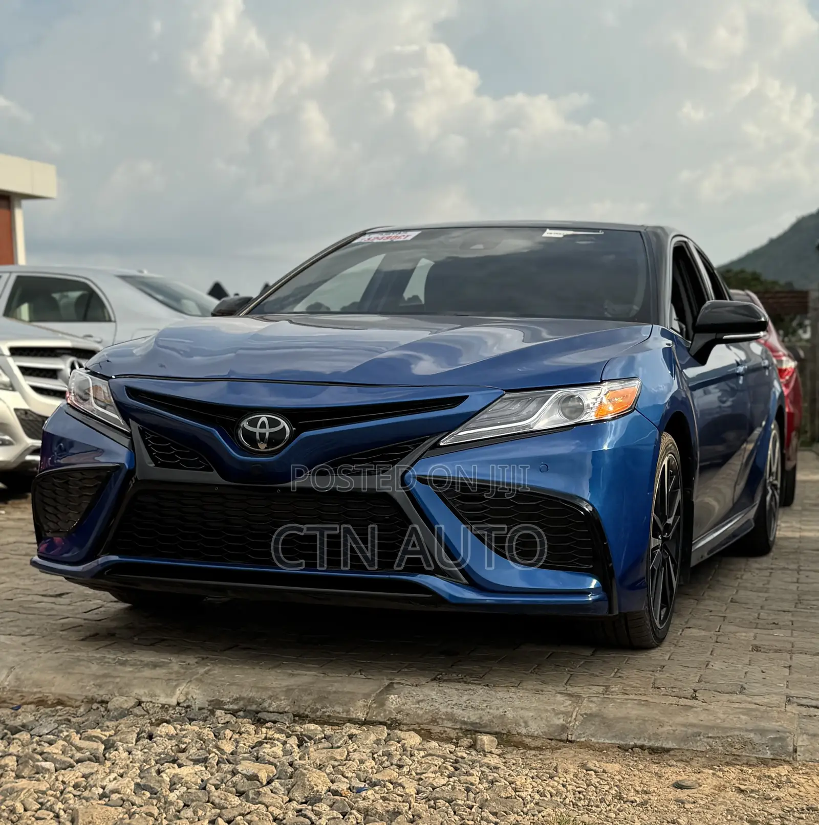Toyota Camry XSE (2.5L 4cyl 8A) 2019 Blue