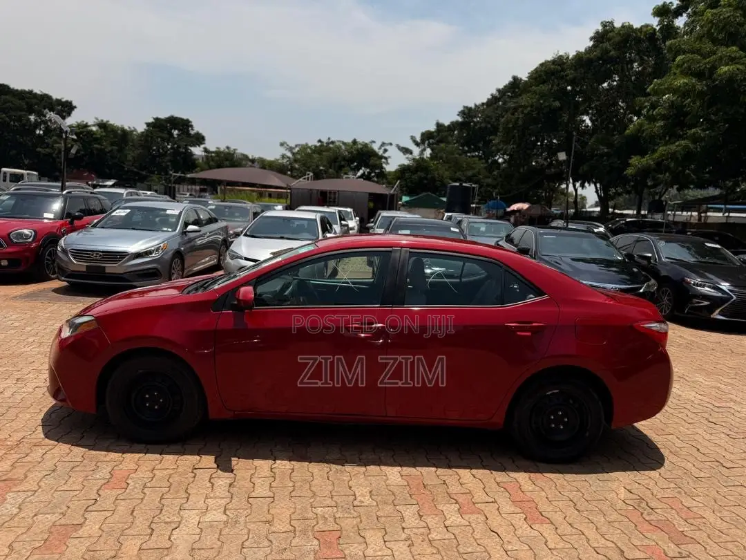 Toyota Corolla LE 4dr Sedan (1.8L 4cyl CVT) 2016 Red