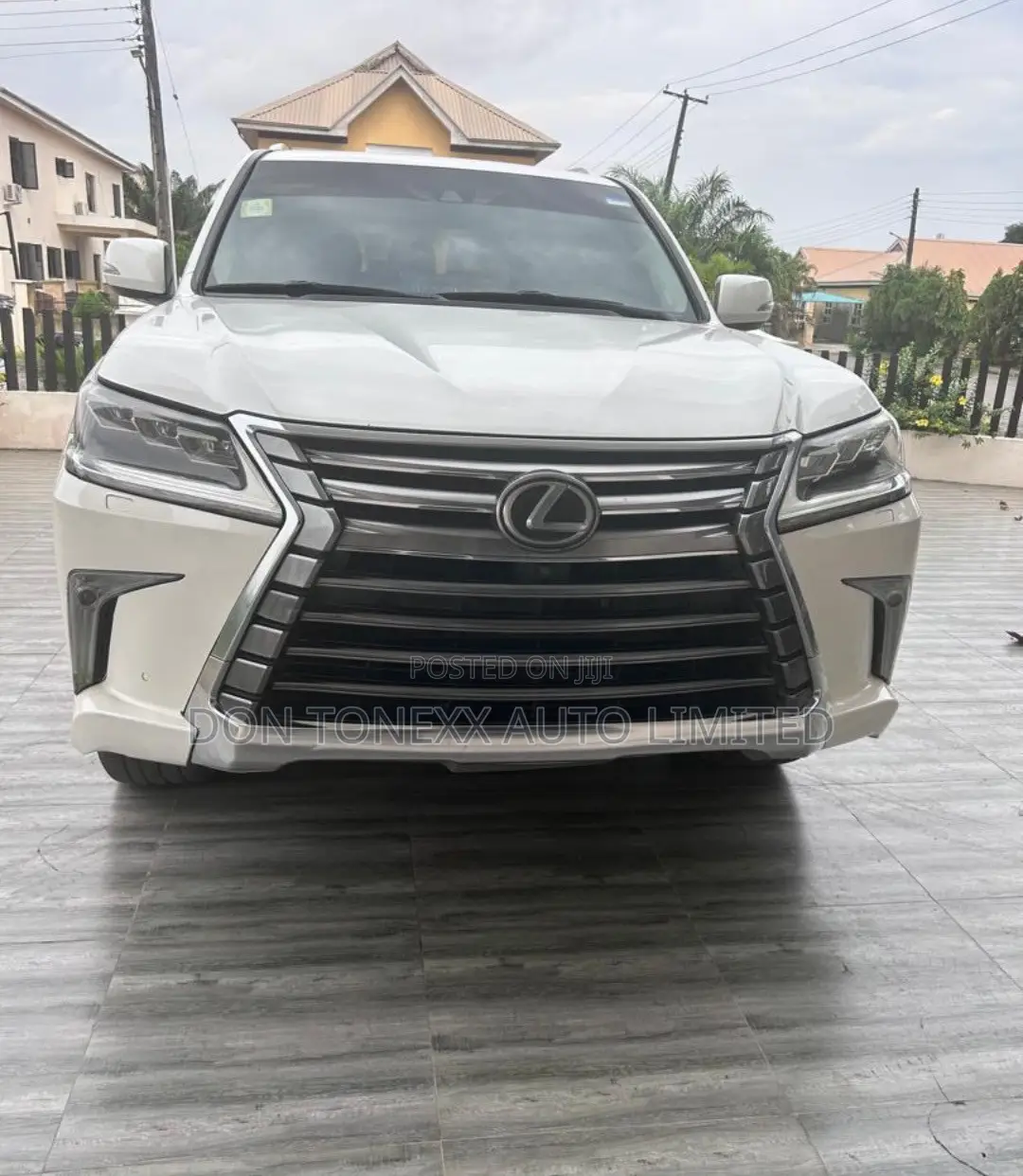 Lexus LX 570 (5 seats) AWD 2016 White