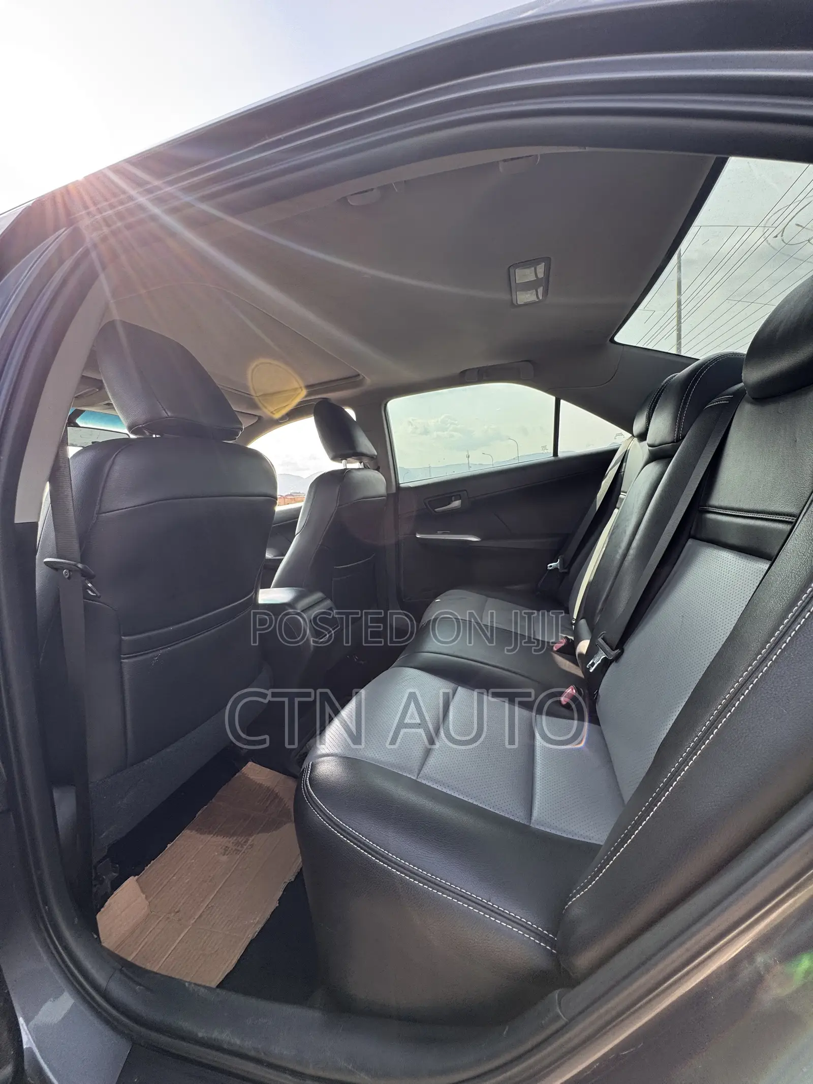 Toyota Camry SE 4dr Sedan (2.5L 4cyl 6A) 2013 Gray