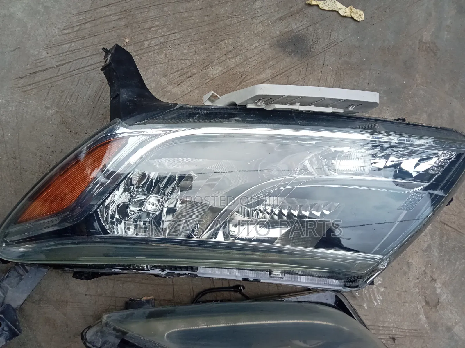 Nissan Pathfinder 2015 Headlight Replacement